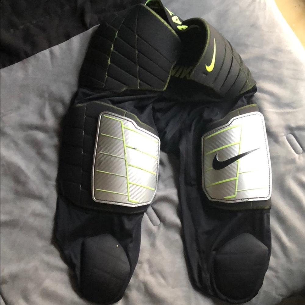 Nike Pro Combat Girdle (w/ built in Knee-pads)